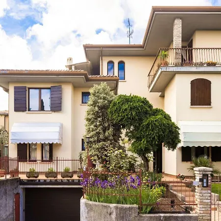 Tatil Evi Belvilla By Oyo Jolly Bilo Inferiore Sirmione